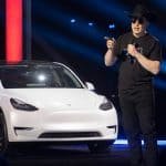 Elon Musk enfrenta queda significativa em sua fortuna após lançamento do Robotáxi Cybercab